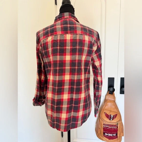 Natural Reflections Flannel Button-Down Long-Sleeve Shirt for Ladies - Size Sm - Picture 3 of 9
